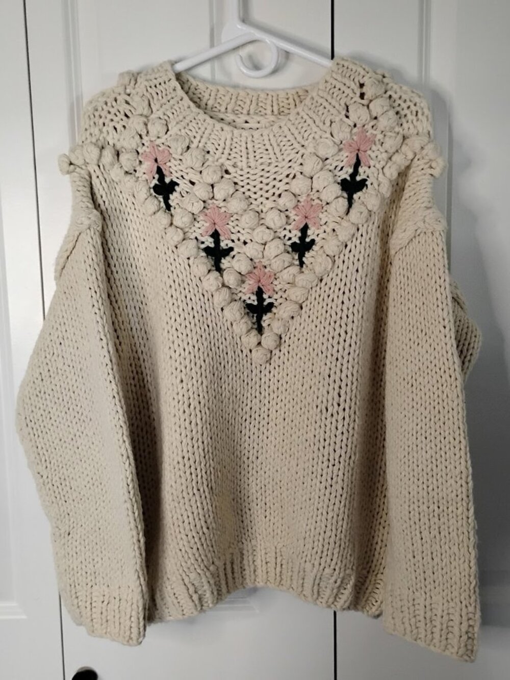 Penelope The Label Women's Beige Floral Chunky Knit Pullover Sweater Size M
